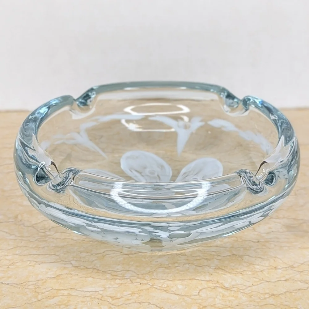 Vintage Art Clear Bubble Glass White Flower Heavy Ashtray Trinket Dish